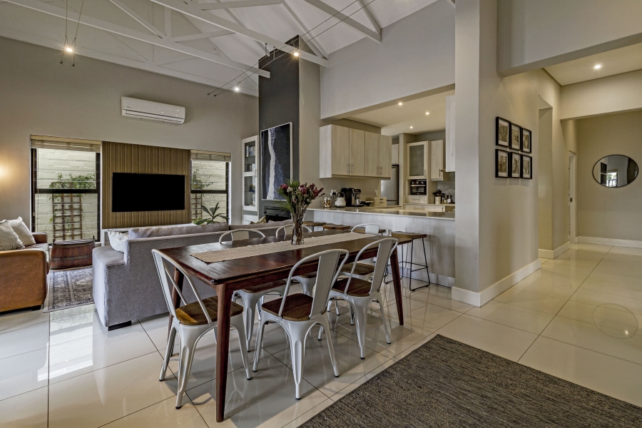3 Bedroom Property for Sale in Heldervue Western Cape